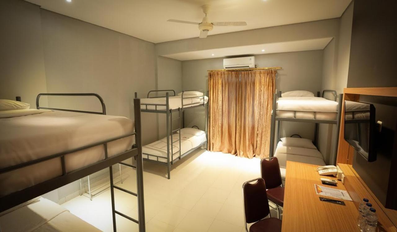 Nite & Day Mdc Puncak - Gadog Hotel Bogor Eksteriør billede
